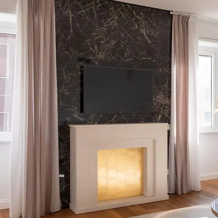 Lusso, Stile E Un Meraviglioso Terrazzo Nel Cuore Di Apartman