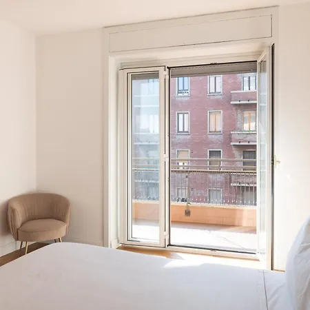 Lusso, Stile E Un Meraviglioso Terrazzo Nel Cuore Di Milánó