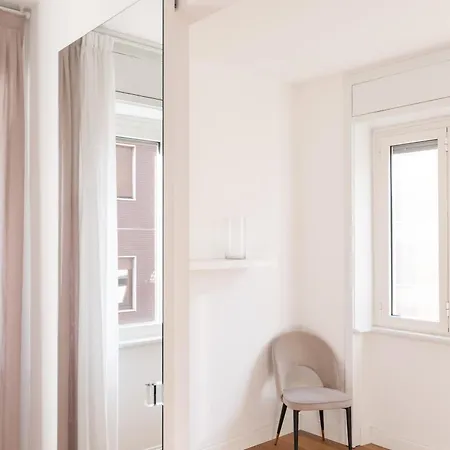 Lusso, Stile E Un Meraviglioso Terrazzo Nel Cuore Di Milánó